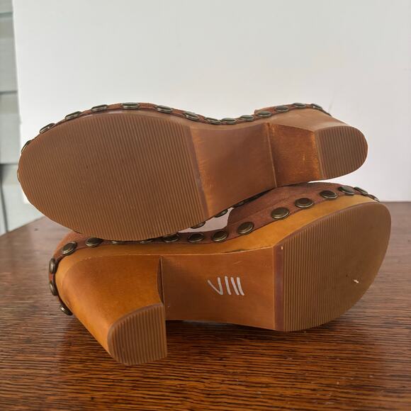 NWOT Free People / Jeffery Campbell Suede Heeled Clogs - Picture 5 of 5